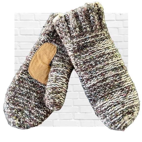 Isotoner Sherpasoft Knit Mittens Suede Leather Palm Thick Scandi Girl Granola - Picture 2 of 9